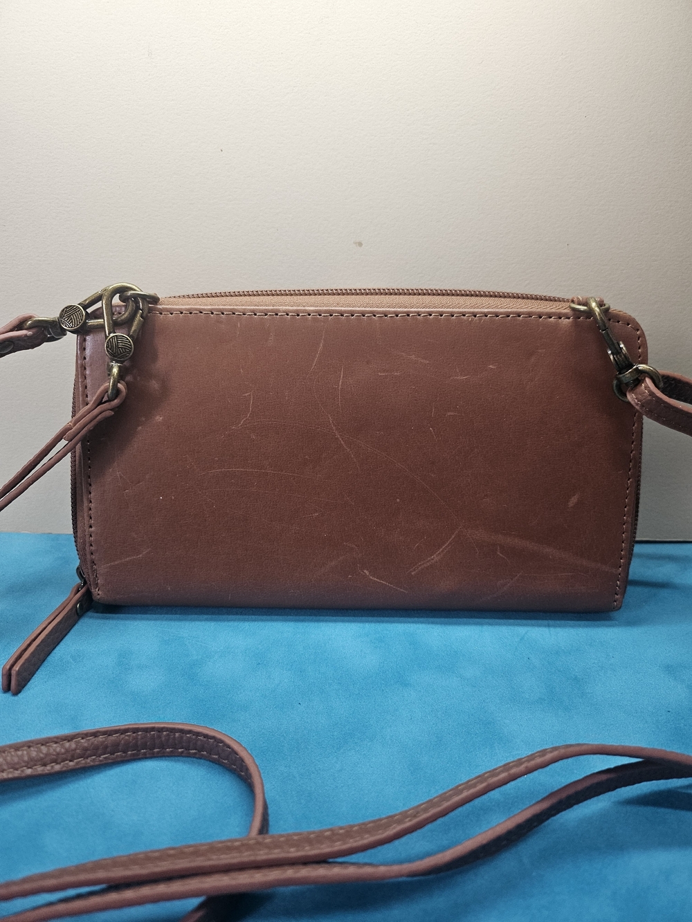 The Sak Brown Leather Crossbody Wallet - Picture 4 of 6